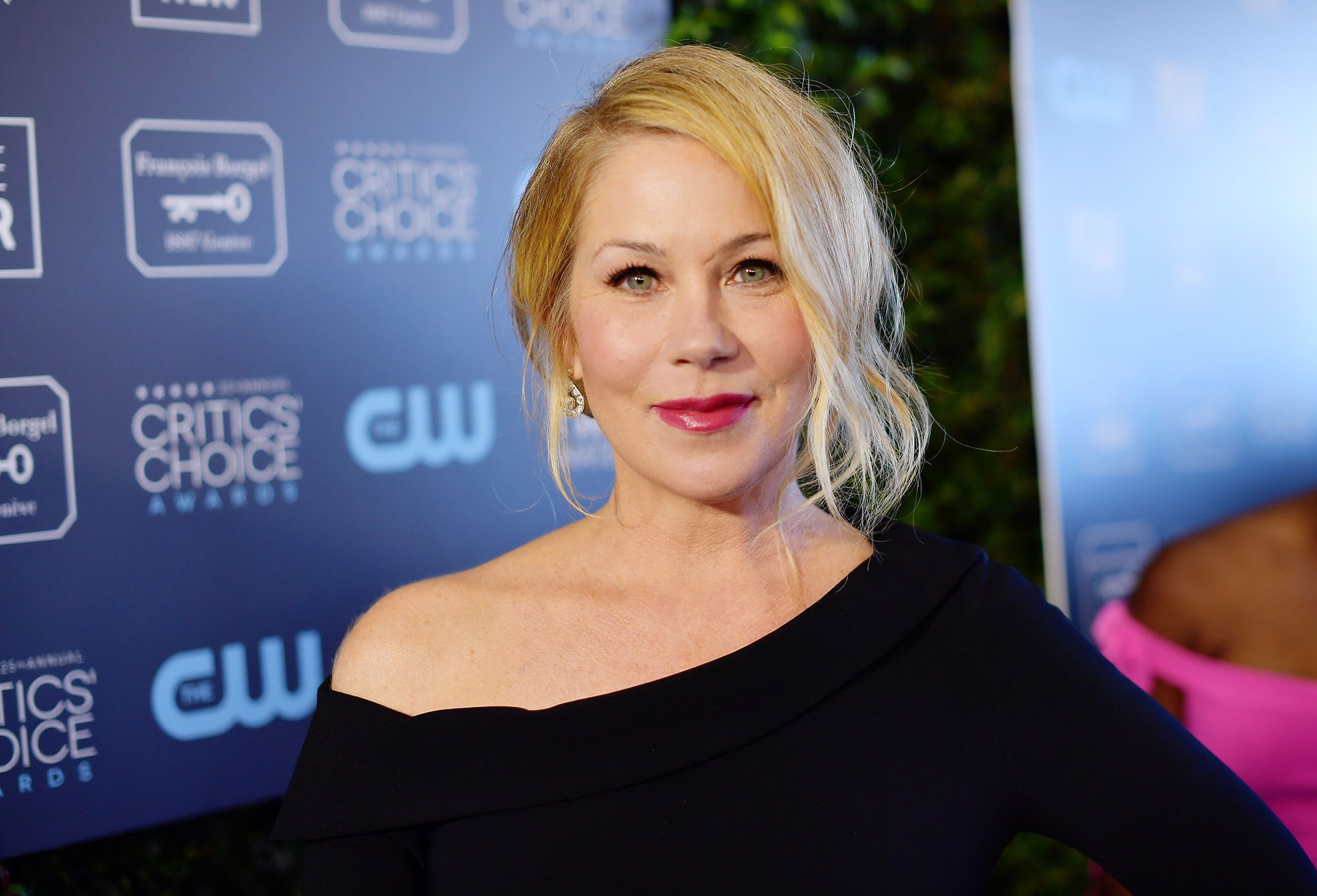 carol fowlkes miller recommends Pictures Of Christina Applegate Naked