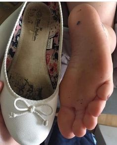 candace piper add candid stinky soles photo