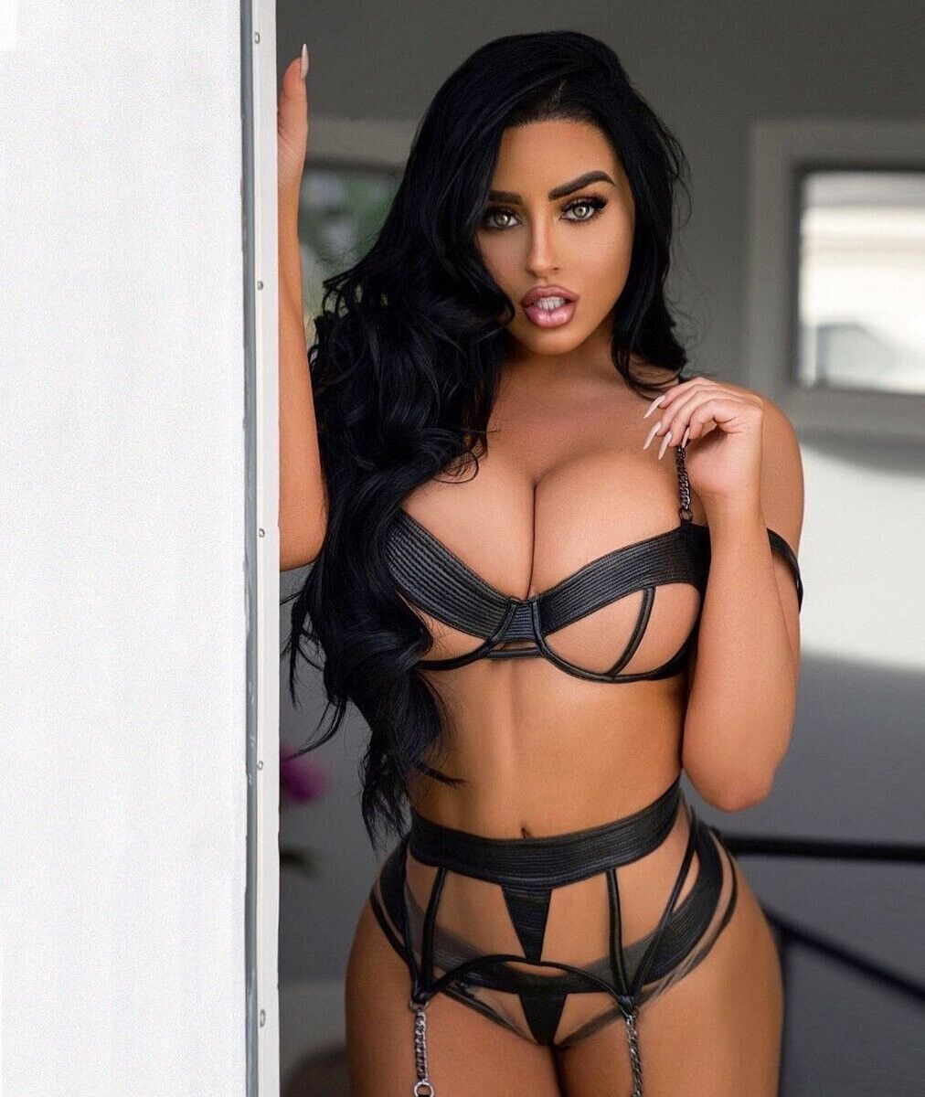 amfefe amfufu recommends abigail ratchford sexiest pic