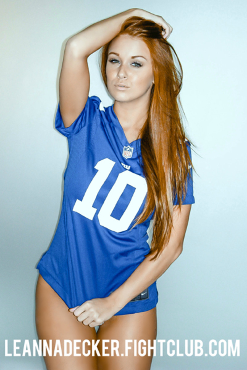 Leanna Decker Hot duc hengelo