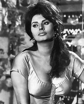 beau zabel recommends Sophia Loren Nuda