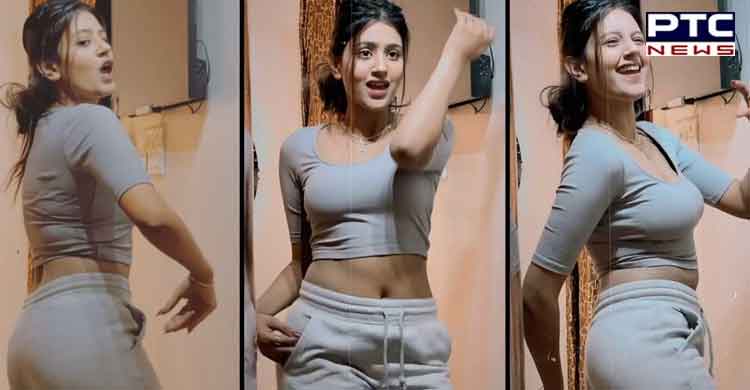 Anjali Arora Porn lingerie selfies