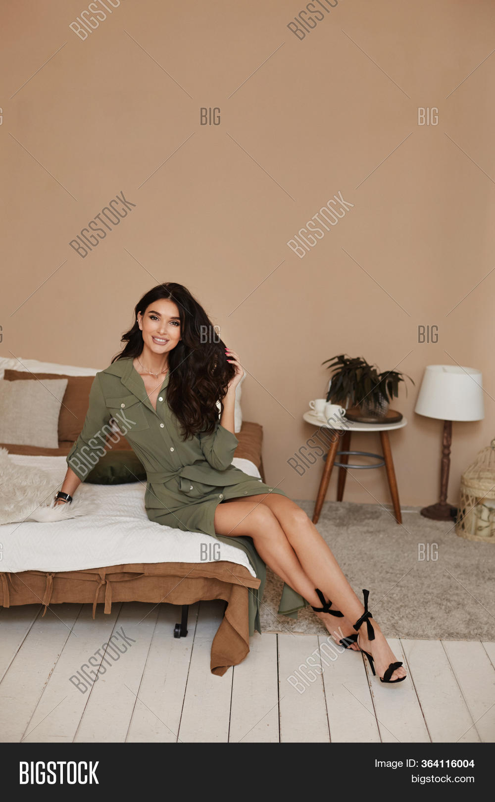 bernard eddy add photo leggy brunette