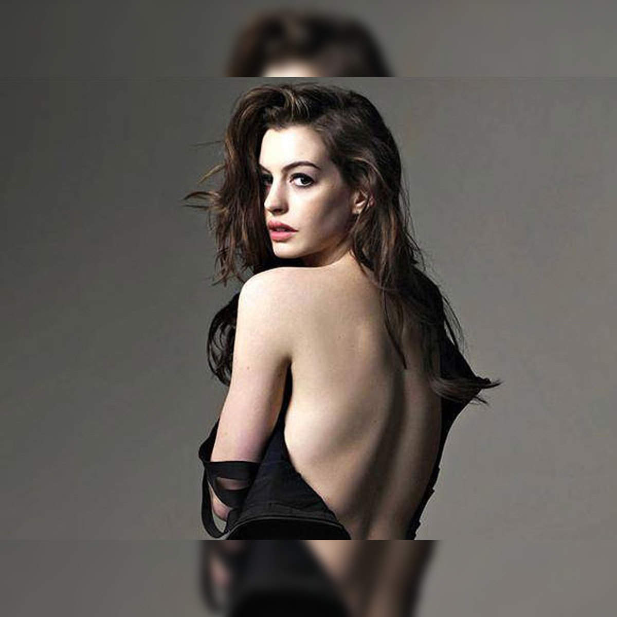 dawson fox share anne hathaway tits photos