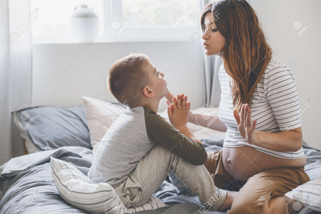 mom shared bed with son