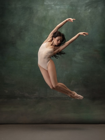 blair mcewen recommends ballerina nude dance pic