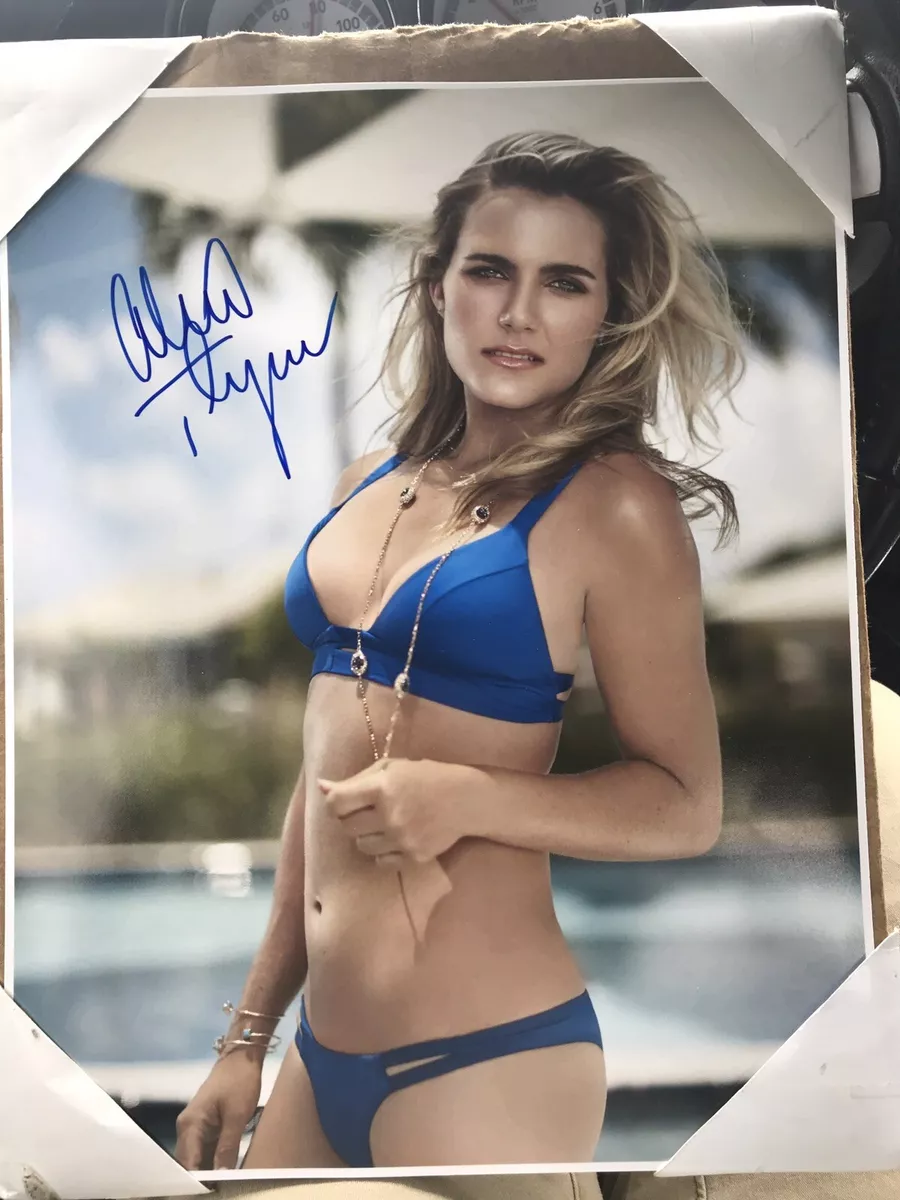 danka mirkovic recommends Lexi Thompson In Bikini