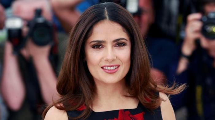 alex sagar recommends Salma Hayek Pornografia