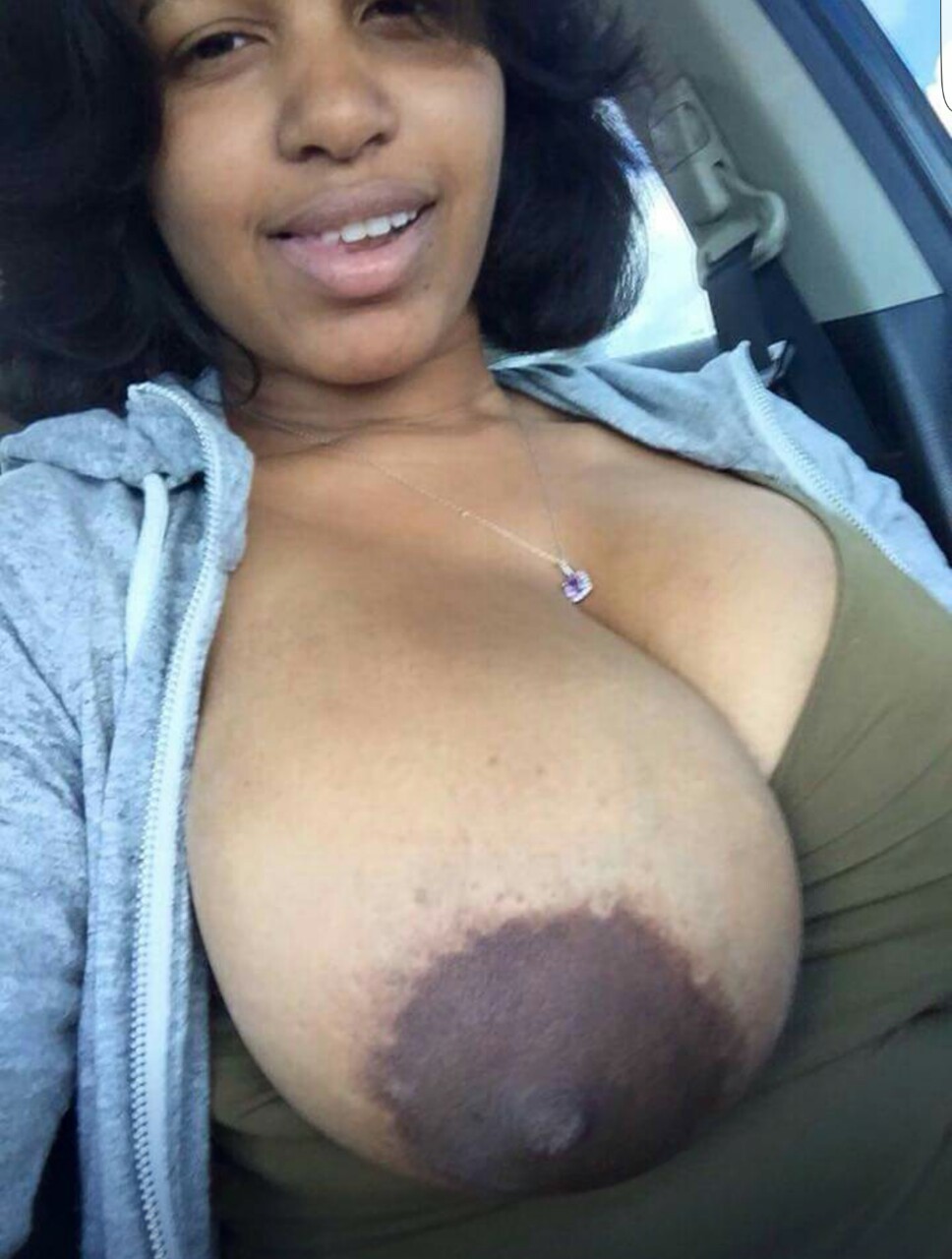 amateur latina tits