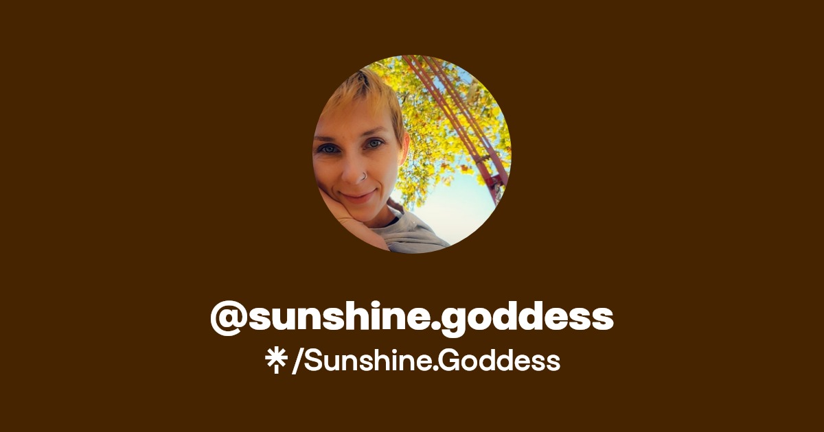 ashley neubauer add goddes sunshine photo