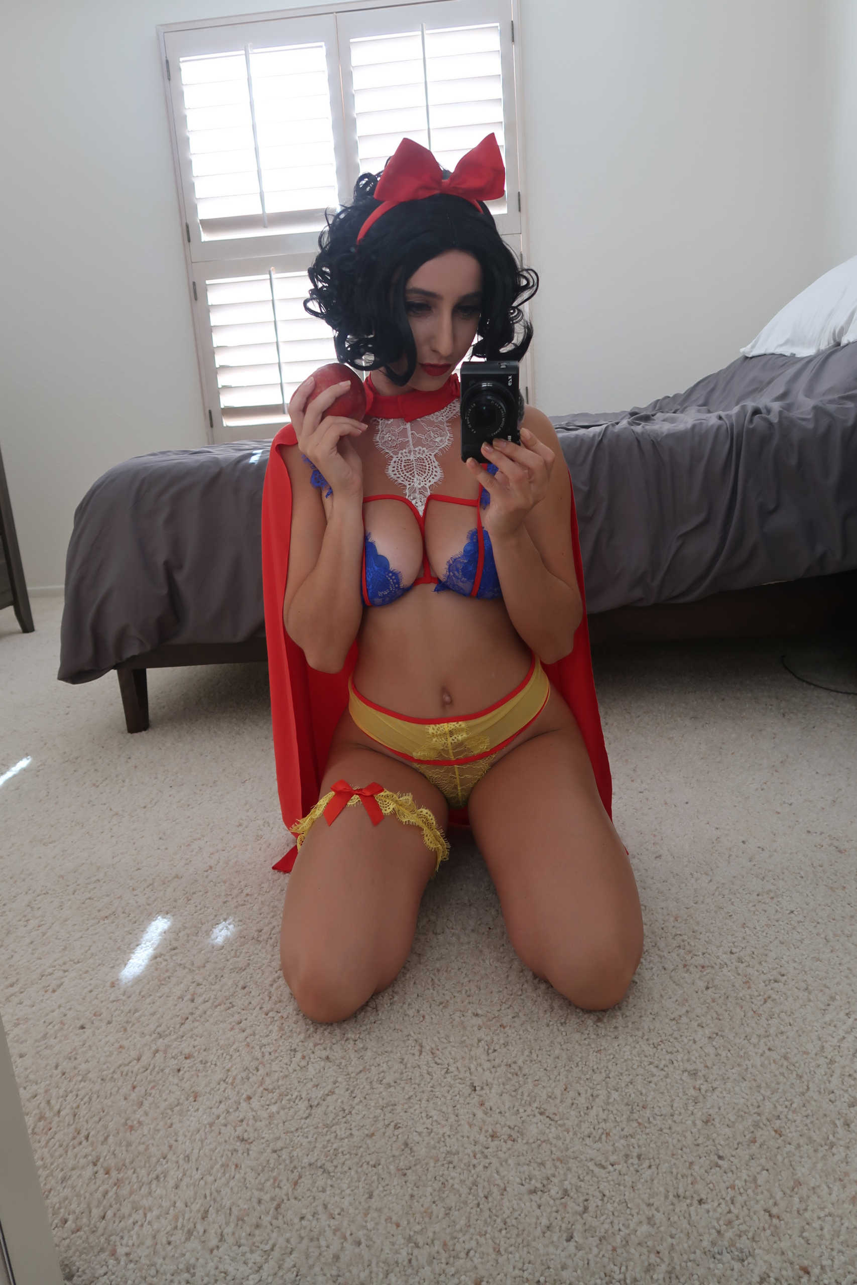 debbie gendron recommends snow white cosplay nude pic