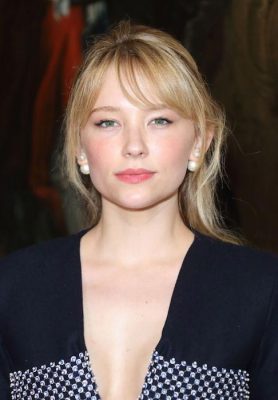 haley bennett boobs