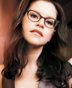 dan whiteley recommends lisa loeb nude pic