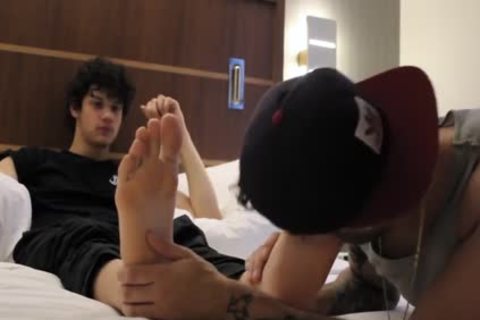 amy eichinger share male foot worship porn photos