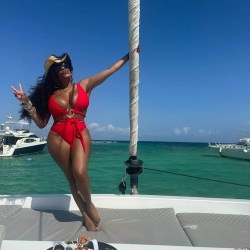 craig schryver recommends niecy nash porn alex arizaga add niecy nash porn photo