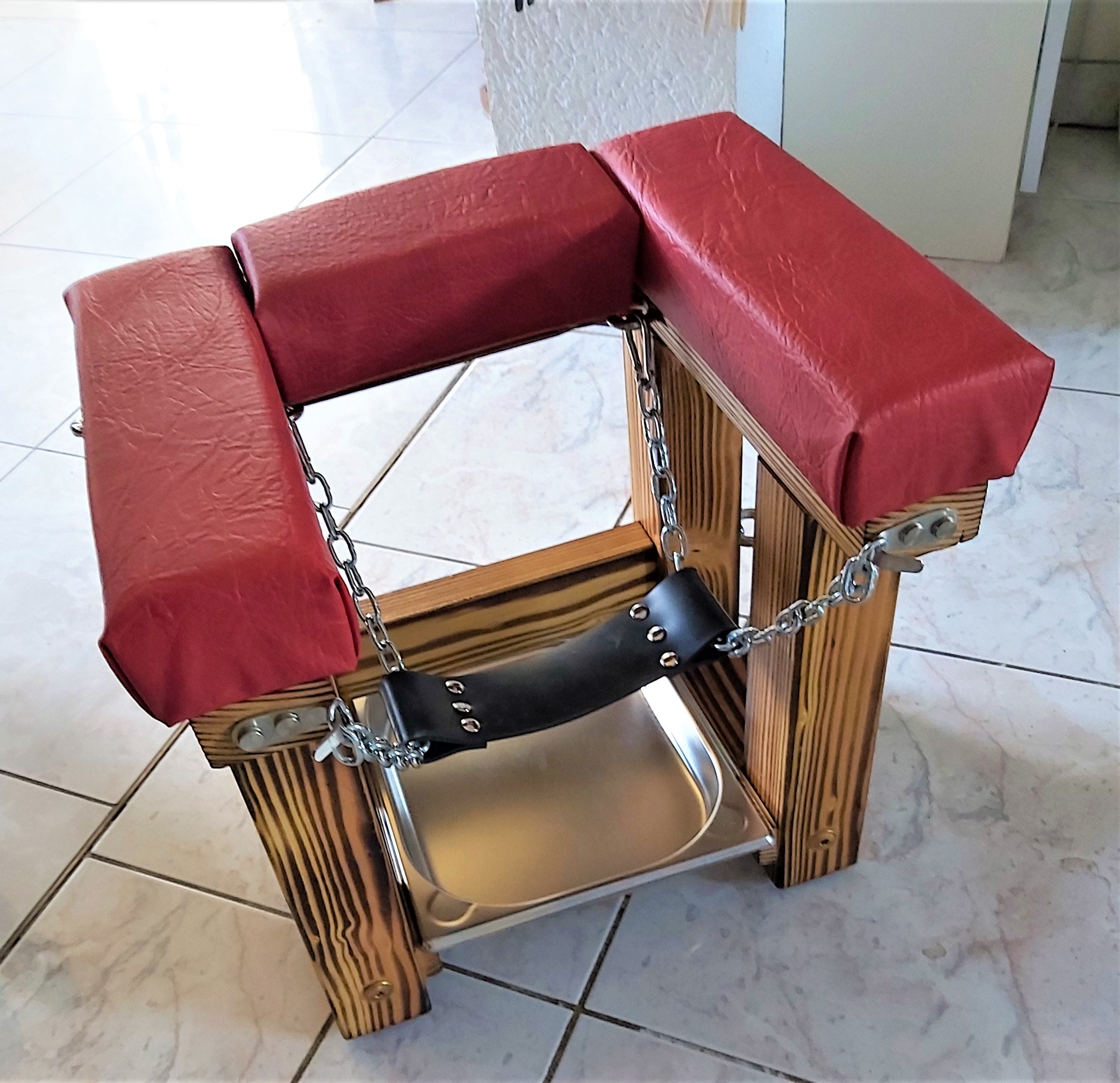 Queening Chair Video around cock