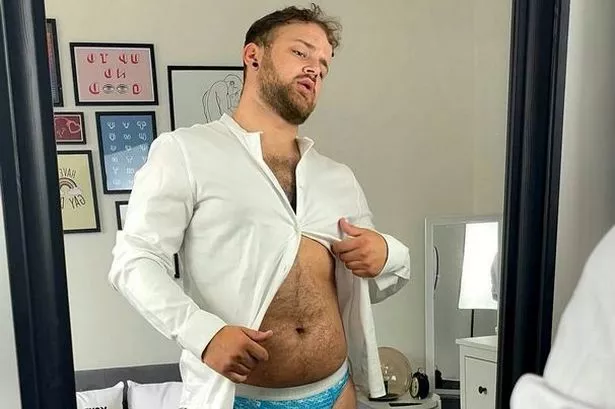 andrew hawkinson recommends ryan starr nude pic