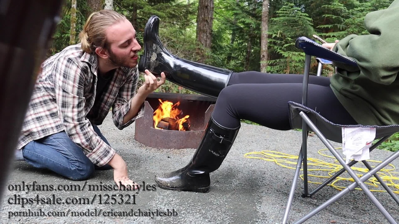 mistress boot worship