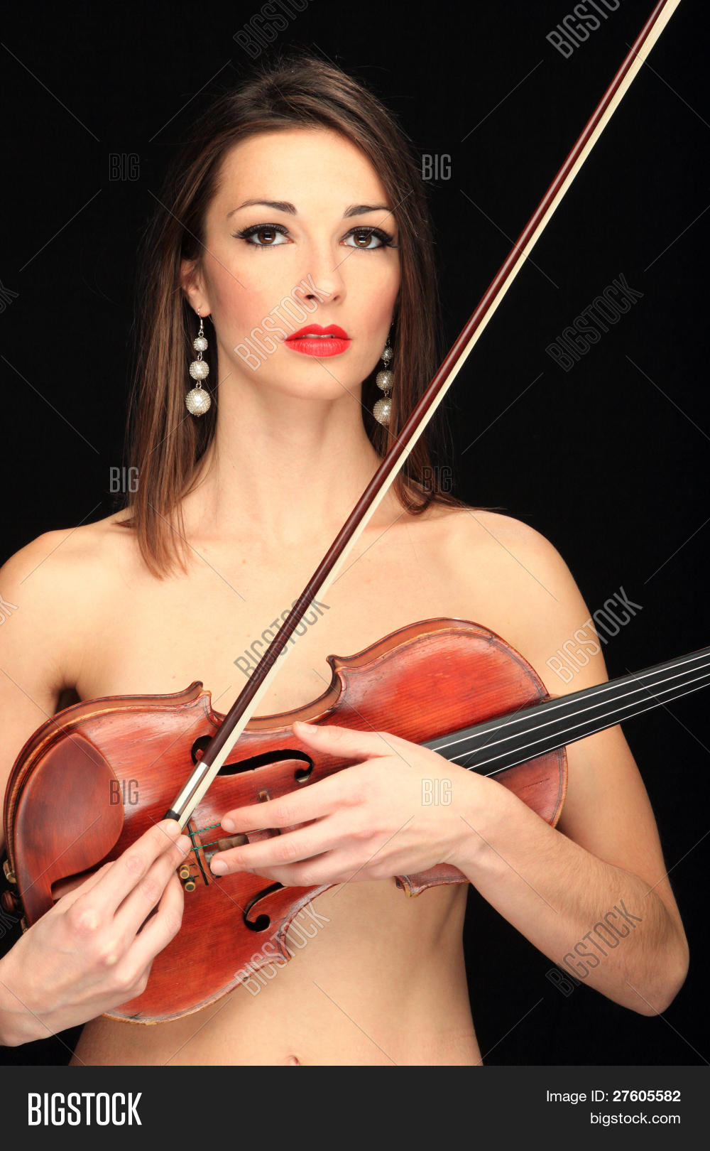 ariani puspita recommends Nude Violin Player