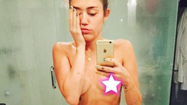 andrew davis sr recommends Miley Cyrus Nude On Stage