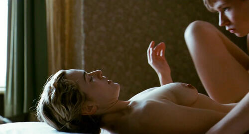 alex presti recommends Kate Winslet Nude Pictures