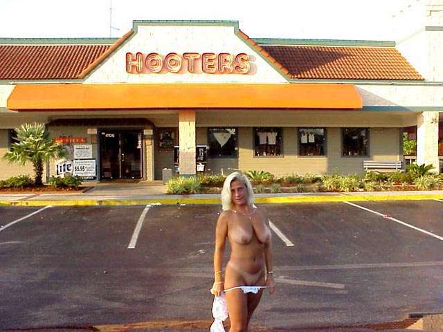 al kellogg recommends flashing hooters pic