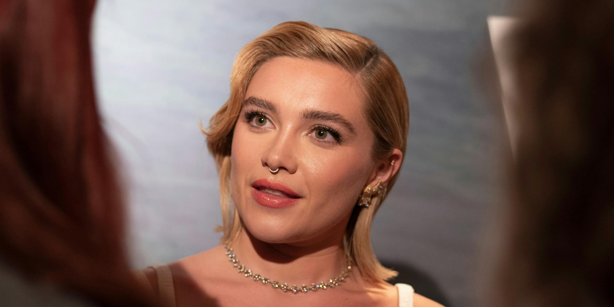 avkash sharma recommends florence pugh ass pic