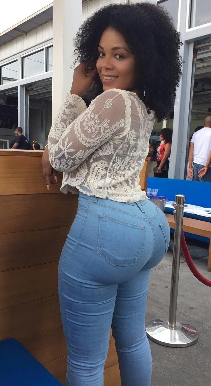 ophelie bau ass