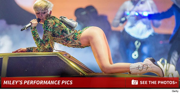 arbi shahnazarian recommends miley cyrus dex tape pic