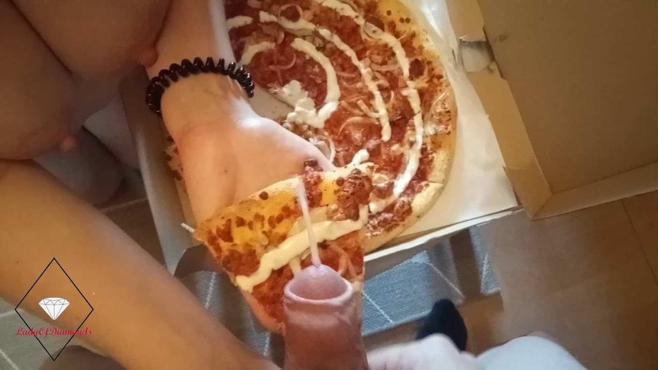 adam vitagliano recommends Cumming On Pizza