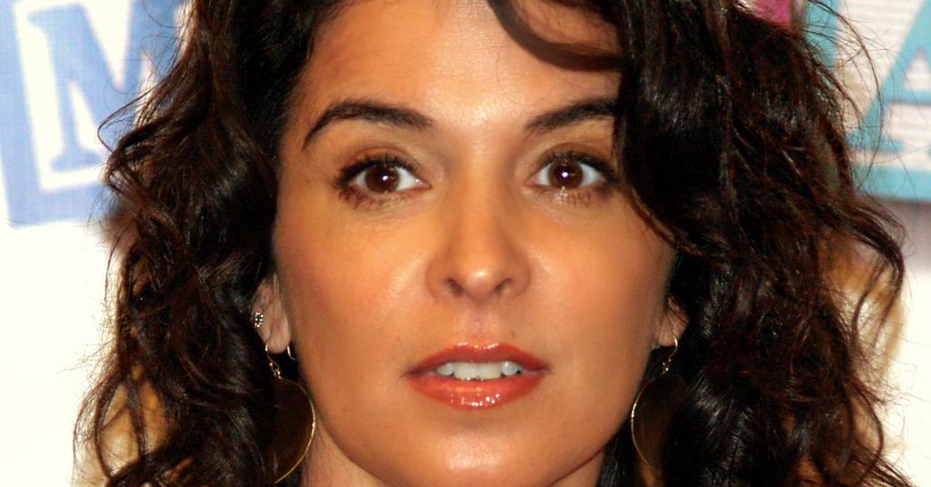 apple briones recommends annabella sciorra nude pic