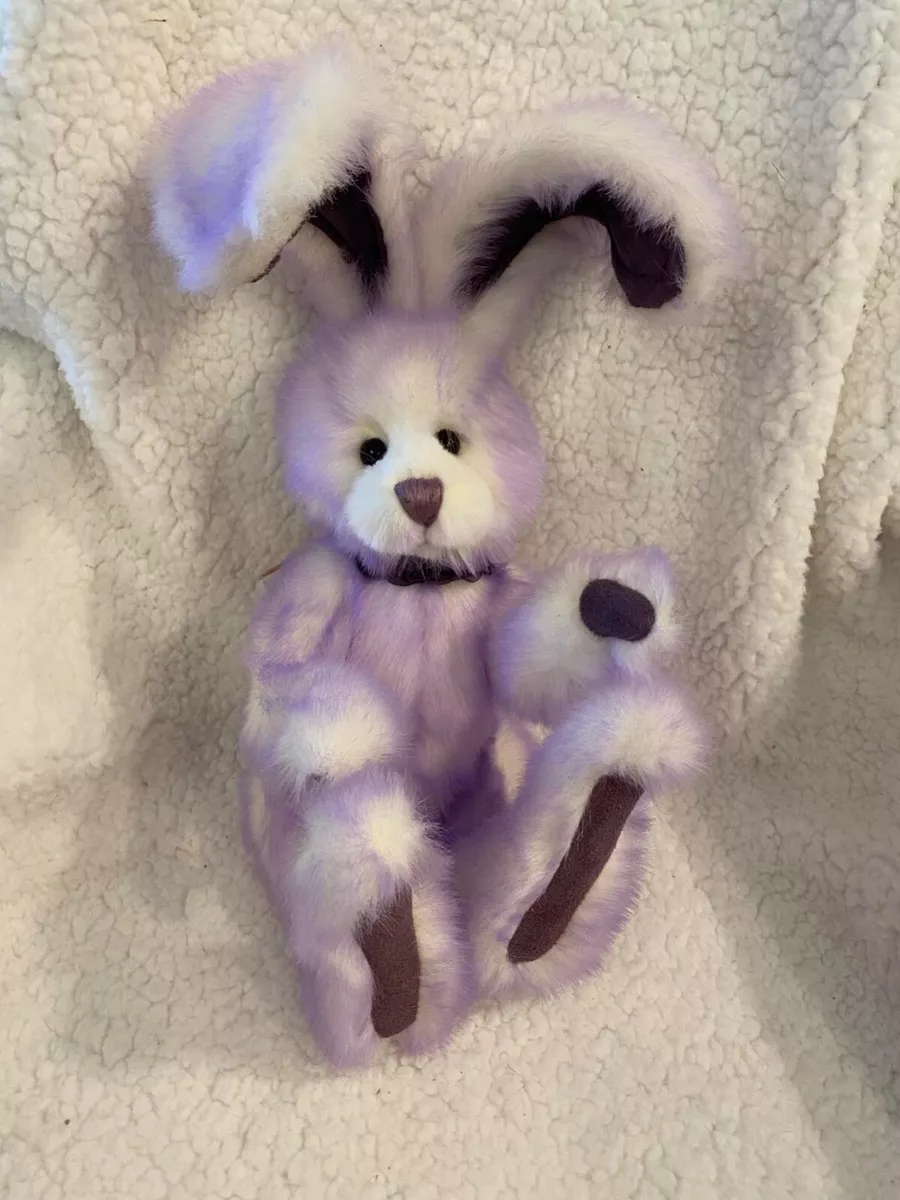 arianna guerrero recommends emilia bunny pic