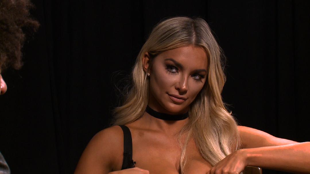 david allery recommends lindsey pelas live stream pic