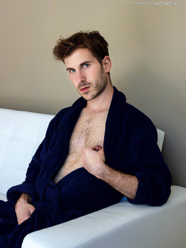 aaron bach share naked french men photos