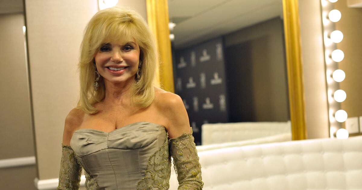 colby house recommends loni anderson hot pic