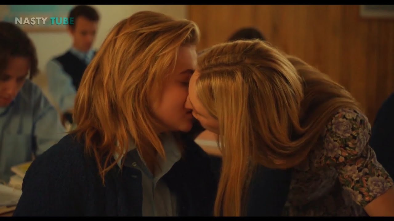 bret borges recommends Chloe Grace Moretz Lesbian