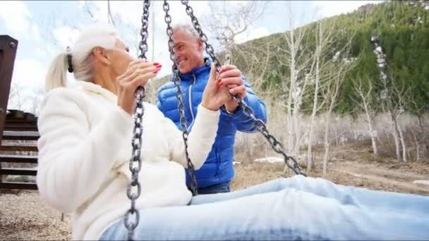 swinging sneor couples