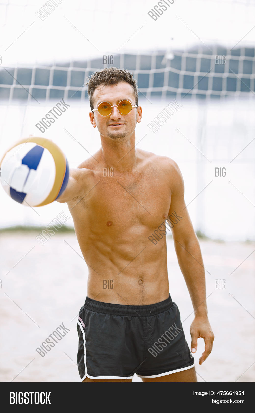 naked male volleyball