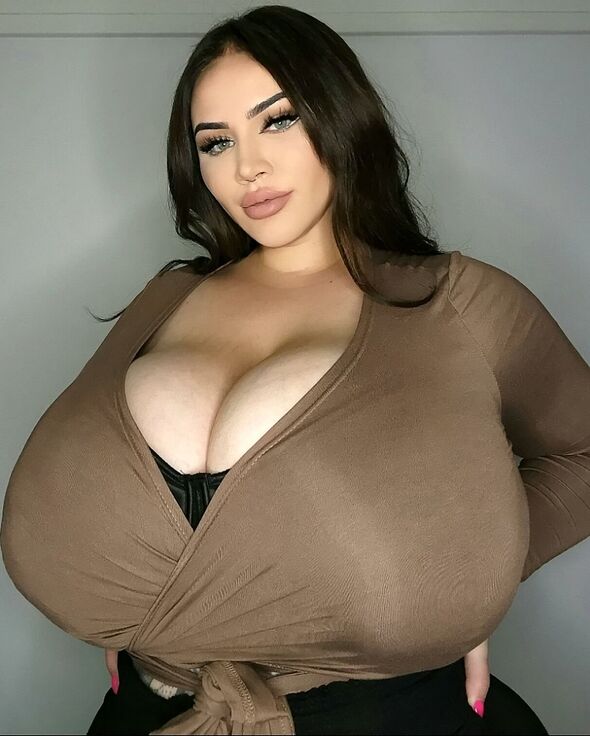 debbie chyle recommends Huge American Tits