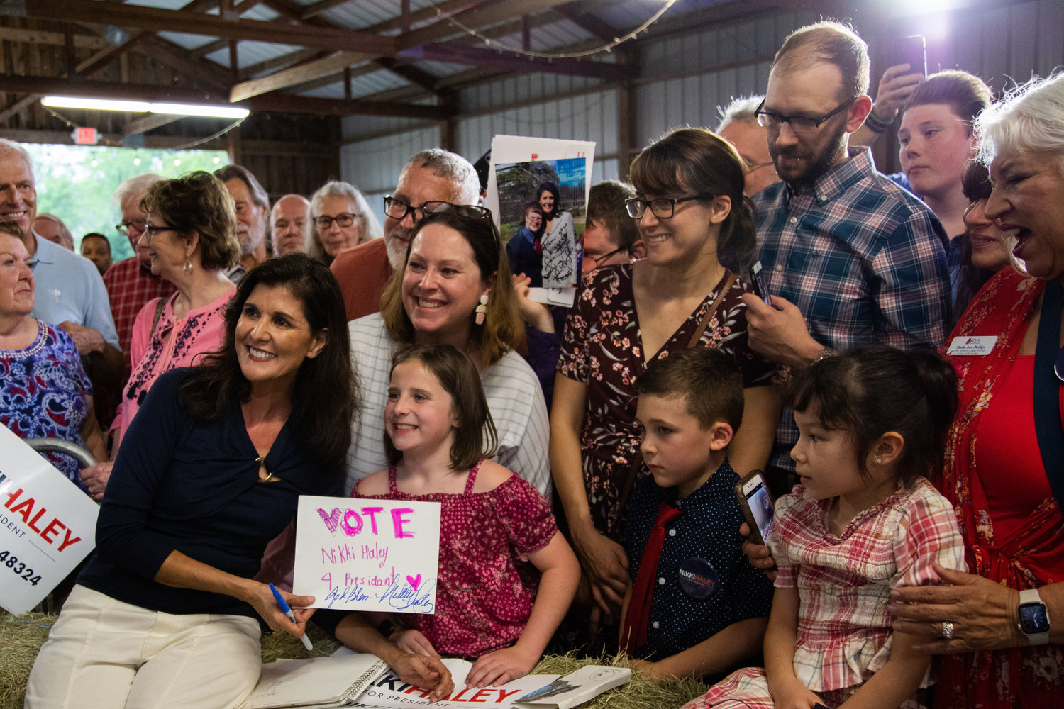 alma alfeche add nikki haley cameltoe photo