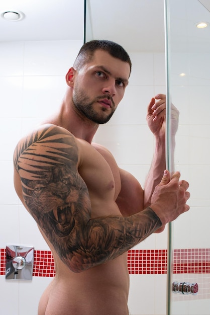 charlie huebner recommends hot muscle naked men pic