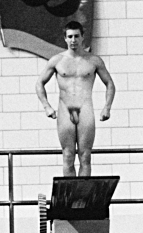 angus recommends Nude Male Swim Team