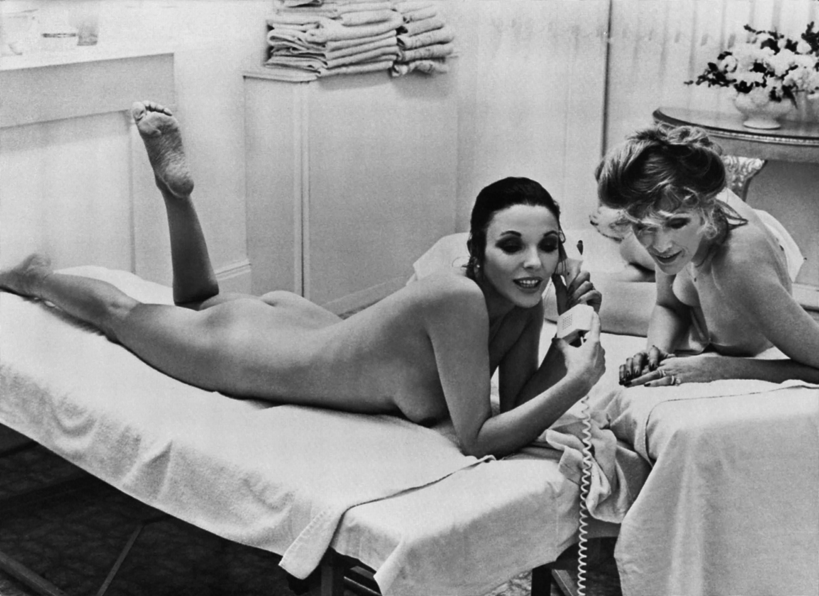 chris roupe recommends Joan Collins Nude