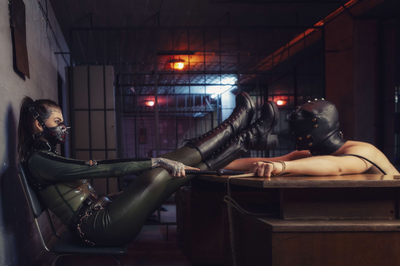 andy dulin share dominatrix torture photos