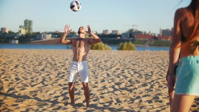 adriana vasilache recommends Naked Male Volleyball