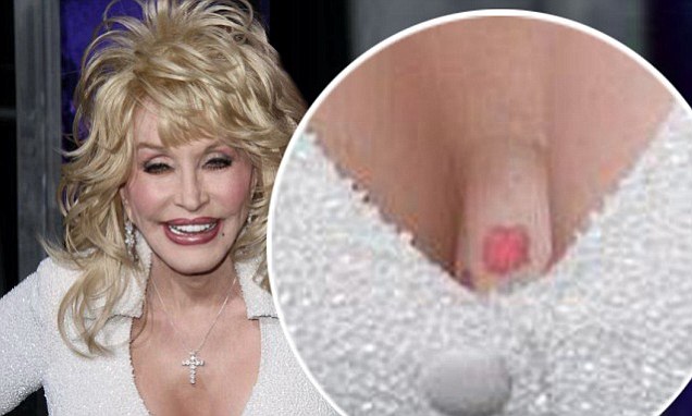 de bate share dolly parton toppless photos