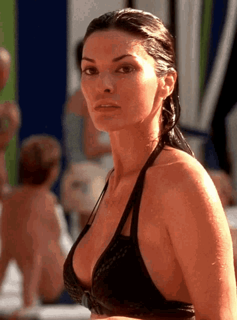 candice avila recommends Alana De La Garza Bikini