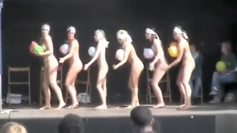 denise horseman add photo dancing naked on stage