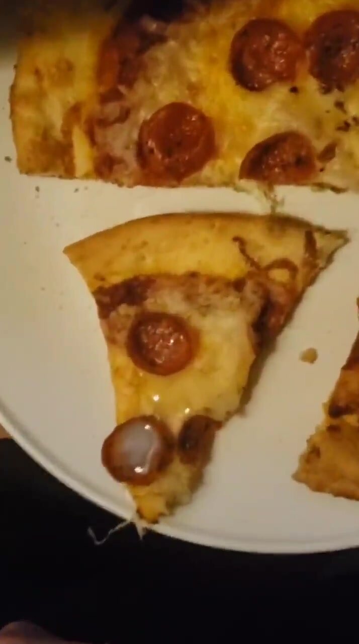 Best of Cumming on pizza