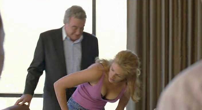 apple villamor recommends Erin Brockovich Nude